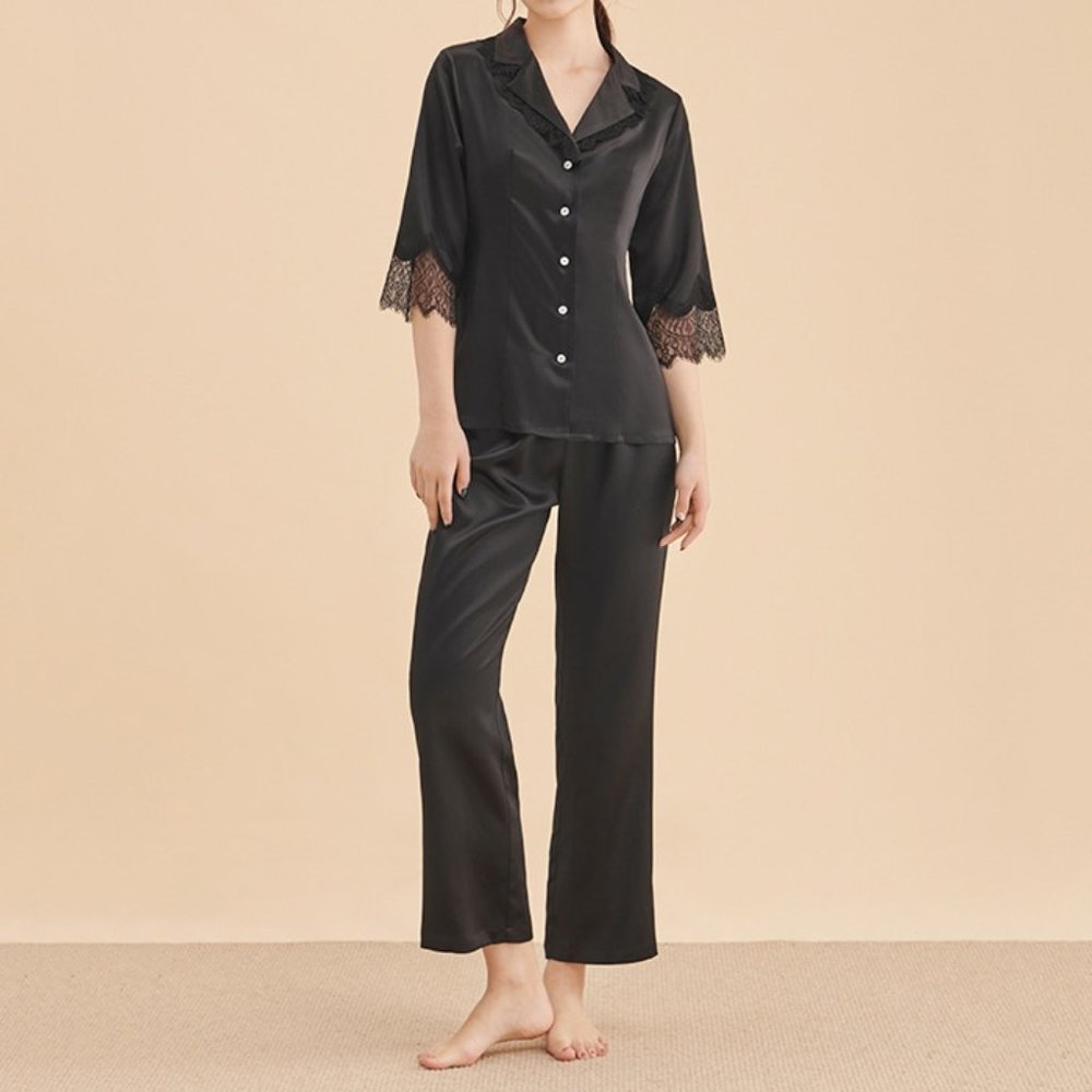 Light Luxury - 22 Momme 100% Mulberry Silk Ladies' Pajamas